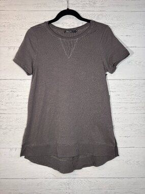 Doe & Rae Jenni Tee in Charcoal Grey